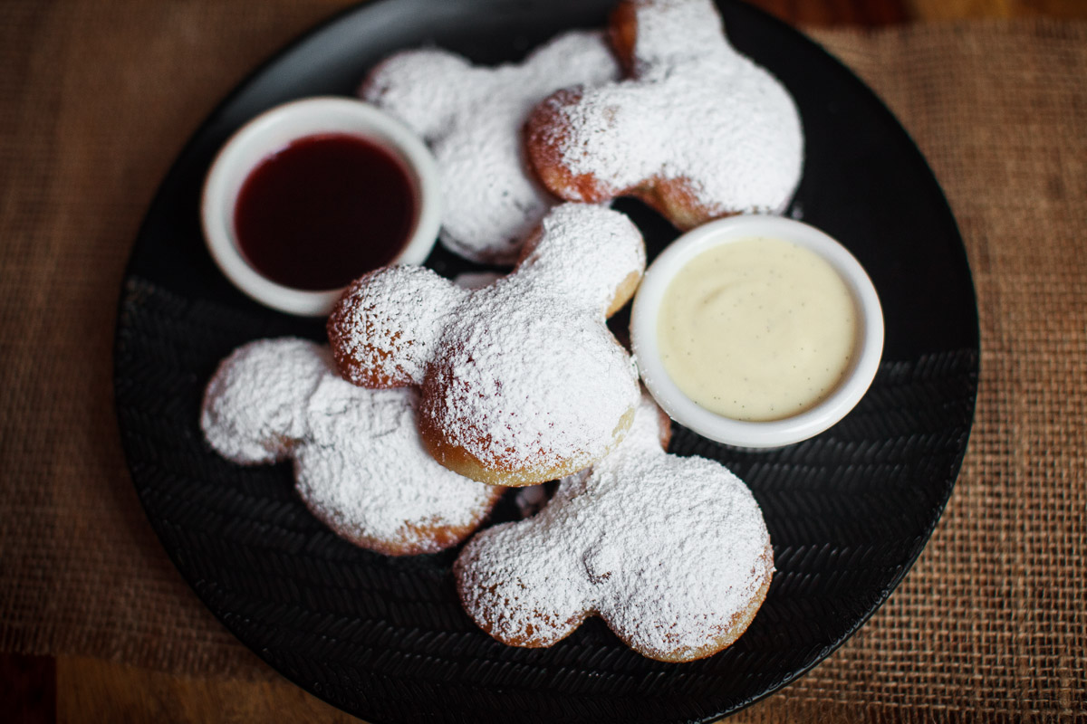 square-shaped beignets