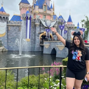 Dopey T-Shirt I’m A Disney Mom It’s Like A Regular Mom But More Magical